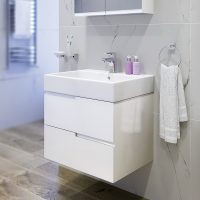 Шкаф за баня с мивка Велоче интериор