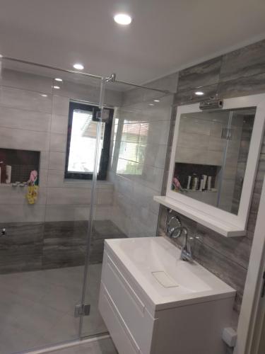 58375741_2773219866037953_196806388029063168_n